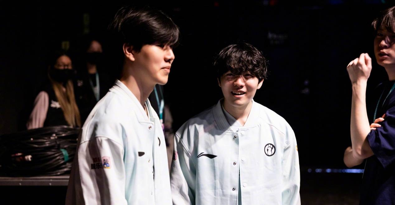 Rookie官方宣布大比分获胜新规，DWG引发争议！