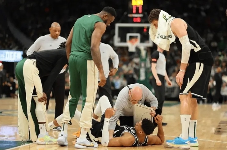 字母哥焦点对战，Scout与60激战德国队分钟，持续失利胜负难料！的简单介绍